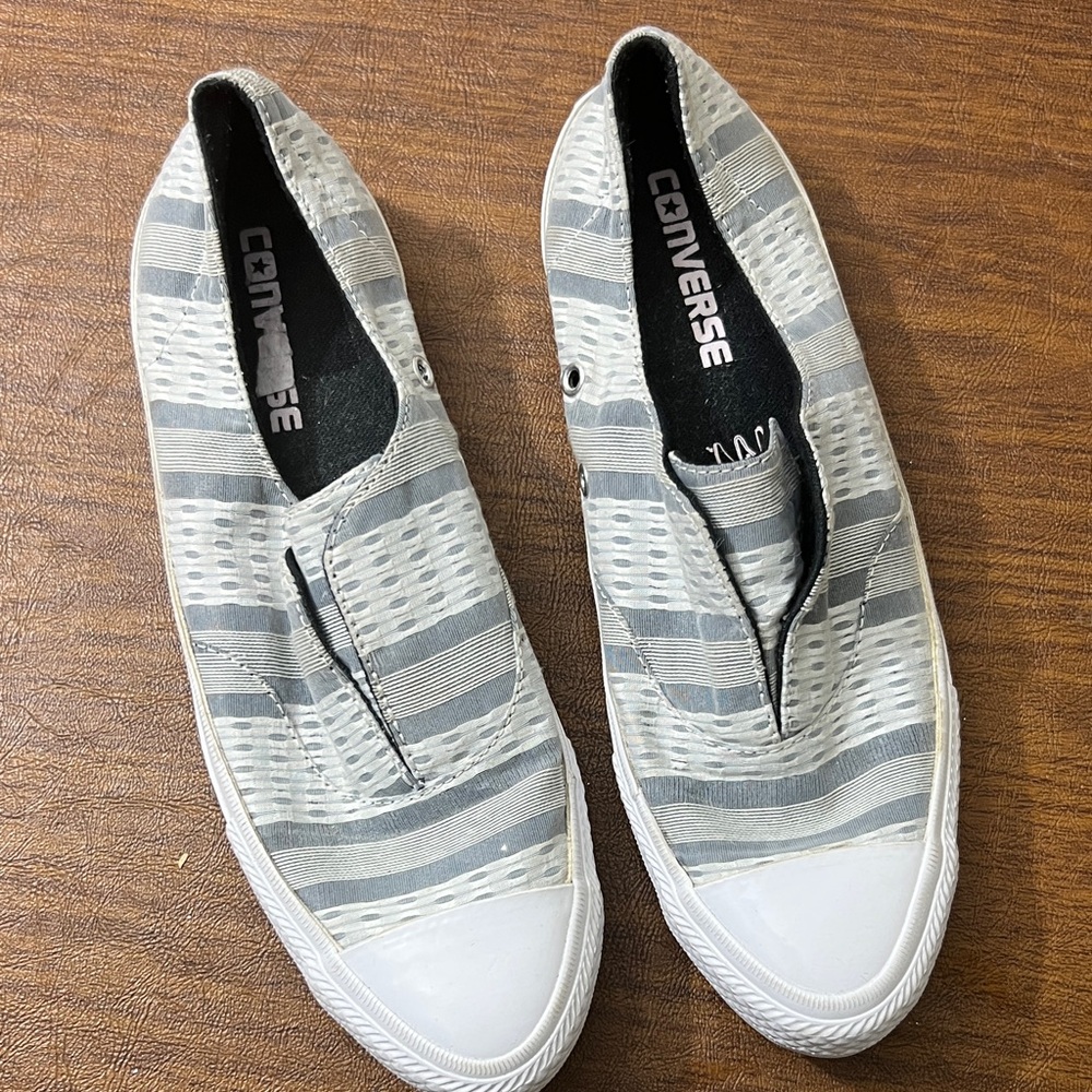 Converse Women’s Gray and White Striped Slip-On 👟 sneakers